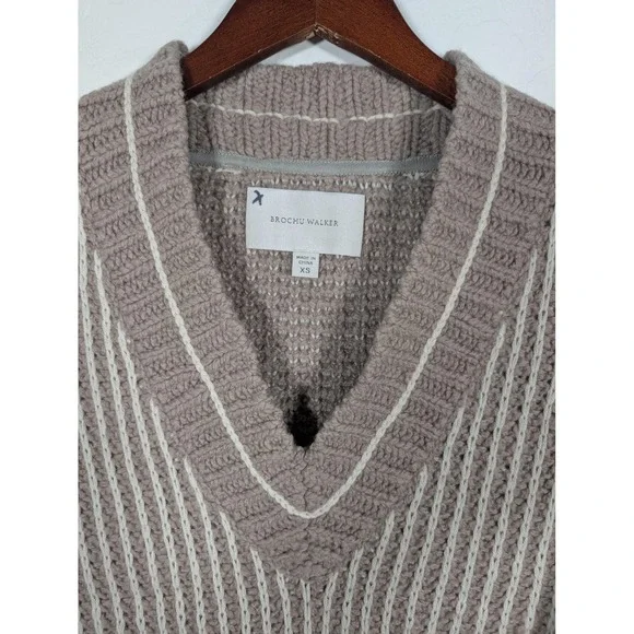 Brochu Walker Sweater Womens XS Wool Cashmere Blend V Neck Pullover Knit - Picture 3 of 12